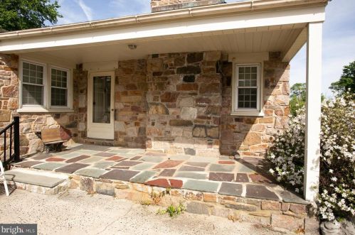 1818 Sterigere St, Norristown, PA 19403-2829