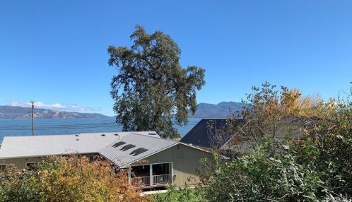 2240 Ashe St, Lakeport, CA 95453-3206