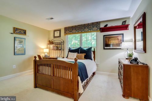 11406 Wild Bramble Way, Herndon VA  20194-1001 exterior