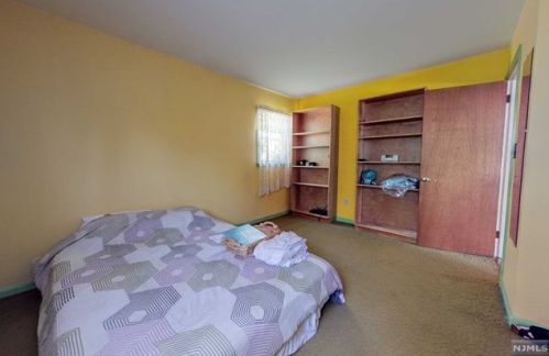 9 Brook Ave, Montvale NJ  07645-2101 exterior