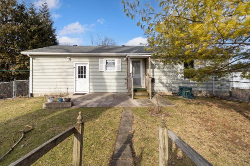 136 Prospect Ave, Bellefontaine OH  43311-1518 exterior