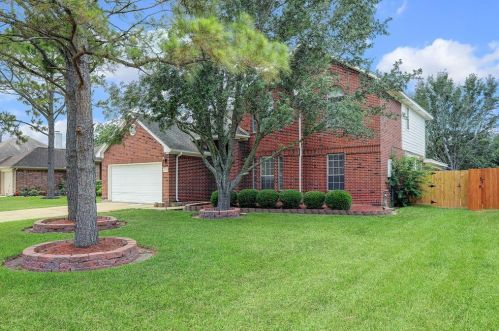 3714 Sunset Meadows Dr, Pearland, TX 77581-6781