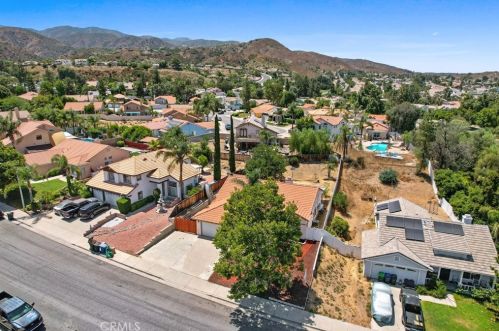 29233 Northpointe St, Lake Elsinore CA  92530-1200 exterior