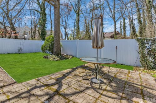 9 Portsmouth Dr, Old Bridge NJ  08857-3116 exterior