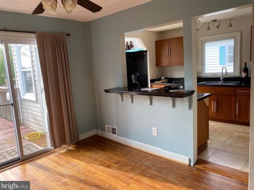 2912 Fairmont St, Falls Church VA  22042-1307 exterior
