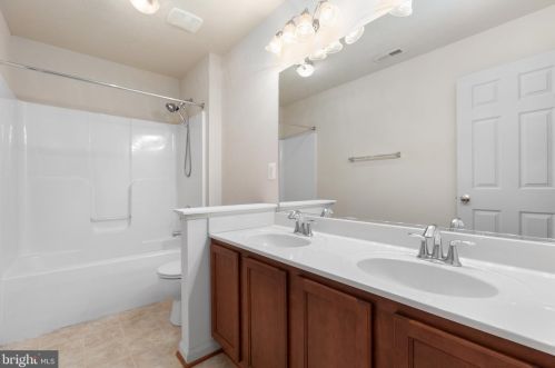 35388 Pheasant Rdg Rd, Locust Grove VA 22508-3109 exterior