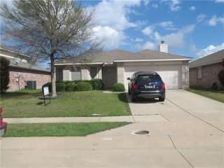 2716 Terrace Dr, Mckinney TX  75071-2702 exterior
