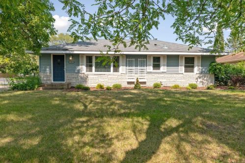 11587 Heights Dr, Minneapolis, MN 55433-2975