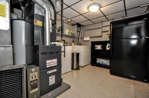 408 Cottonwood Dr, Noblestown PA  15071-1114 exterior