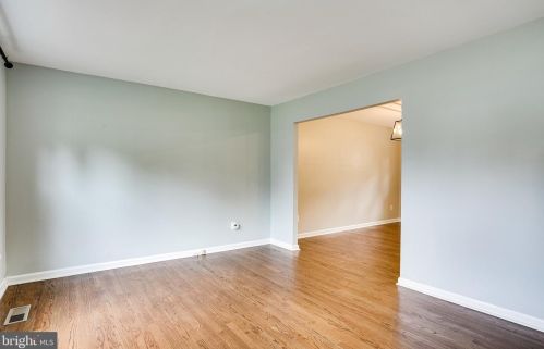 5307 Rymney Ln, Springfield VA  22015-1731 exterior
