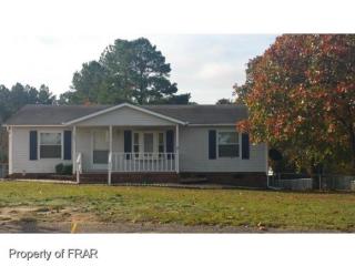 523 Dunrobin Dr, Raeford, NC 28376-9132