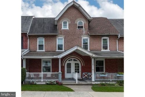 14 Hillside Ave, Souderton PA  18964-1706 exterior