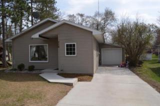 718 Clark St, Waupaca, WI 54981-1878