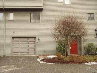 41 Ledgewood Dr, Brookfield Center CT  06804-3424 exterior