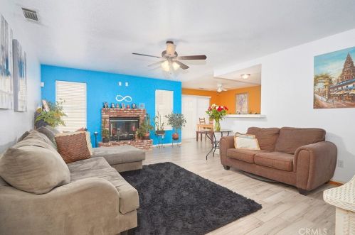 12719 Gifford Way, Victorville CA  92392-7430 exterior