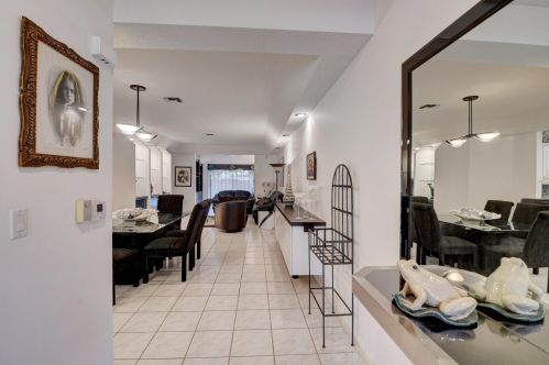 9892 Summerbrook Ter, Boynton Beach, FL 33437-3834