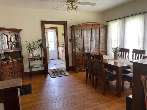 924 Yeoman St, Washington Ch OH  43160-2145 exterior