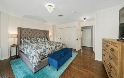 186 1st Ave, Little Falls NJ  07424-2206 exterior