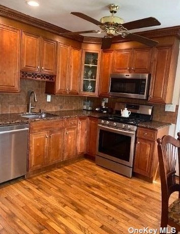 1525 Gardiner Dr, Bayshore, NY 11706-1409