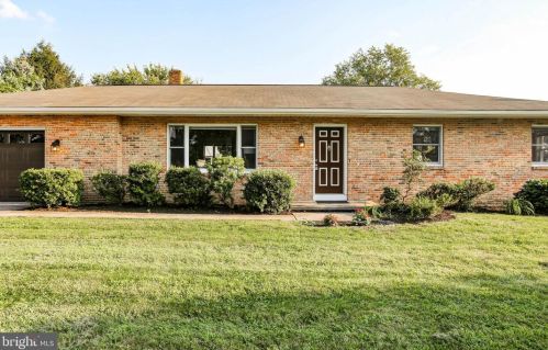 65 Silver Crown Dr, Navy Sup Dpt, PA 17050-1638
