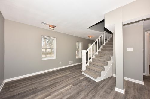 9127 Swan Cir, Milwaukee WI  53225-2719 exterior