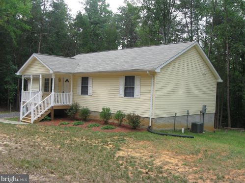 7339 Lakewood Ln, Spotsylvania VA  22551-5871 exterior