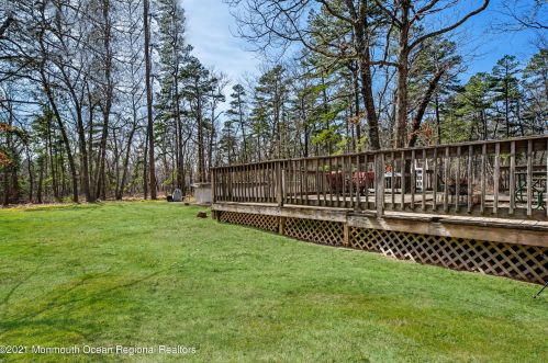 1068 Toms River Rd, Jackson Twp NJ  08527-5240 exterior