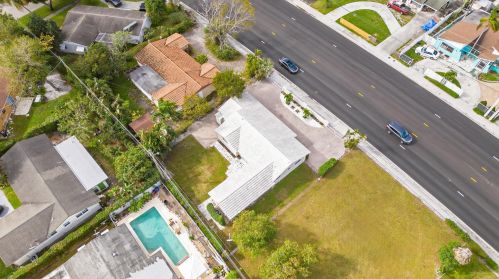 502 Congress Ave, West Palm Beach FL  33401-2904 exterior