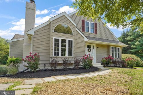 263 Thistle Down Dr, Kennett Sq, PA 19348-2259