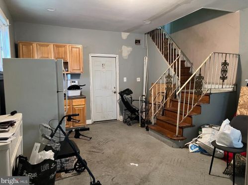 1011 Duncannon Ave, Philadelphia, PA 19141-4023