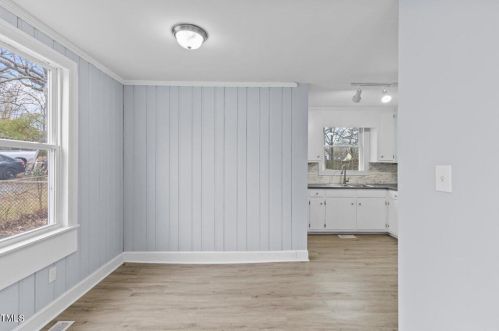 921 Graham St, Burlington NC  27217-6062 exterior