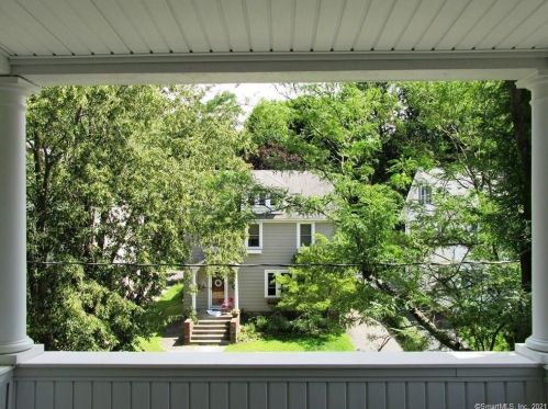 103 Whittlesey Ave, Wallingford CT  06492-3621 exterior