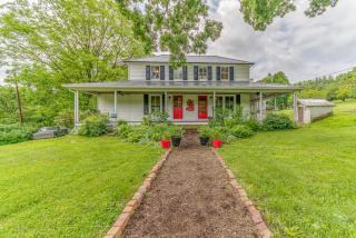 1382 Coal Hill Rd, Midtown, TN 37748-3712