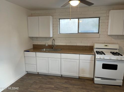 731 Hughes St, Nogales, AZ 85621-1869