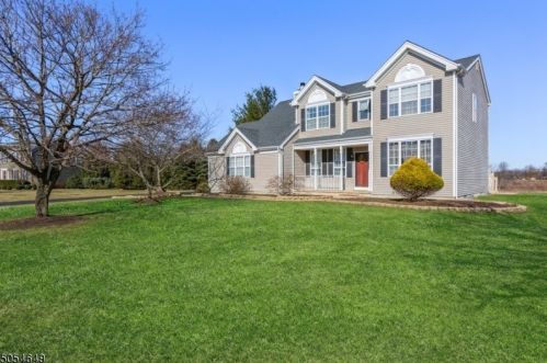 6 Evergreen Rd, Flemington, NJ 08822-3193
