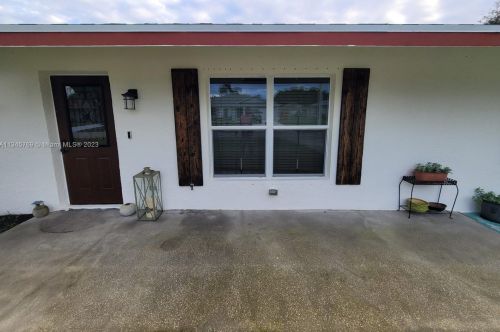 264 Todd Ave, Fort Pierce FL  34983-3137 exterior