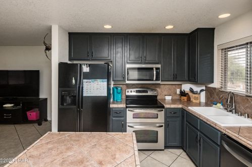 2400 Tigertail Dr, Lake Havasu City AZ  86403-4975 exterior