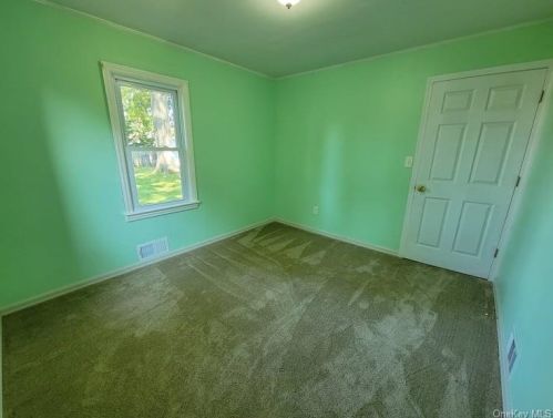 82 Ridgewood Ave, Middletown NY  10940-3415 exterior