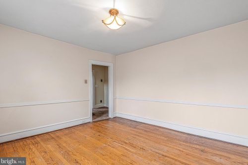 1013 Talcon Dr, Wilmington DE  19804-1242 exterior