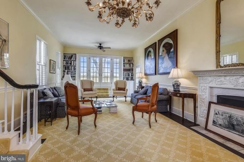 20209 St Louis Rd, Purcellville VA  20132-4905 exterior