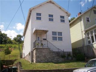 921 Bellview St, Creighton, PA 15030-1047