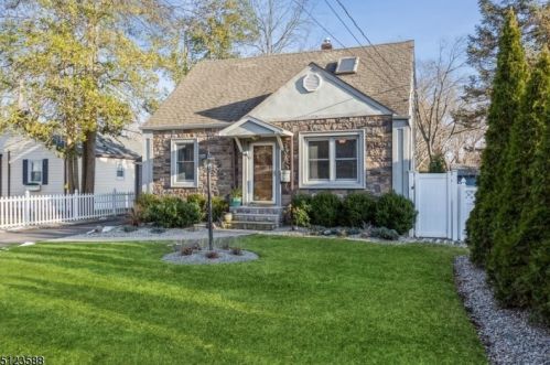 2436 Mountain Ave, Scotch Plains, NJ 07076-1459