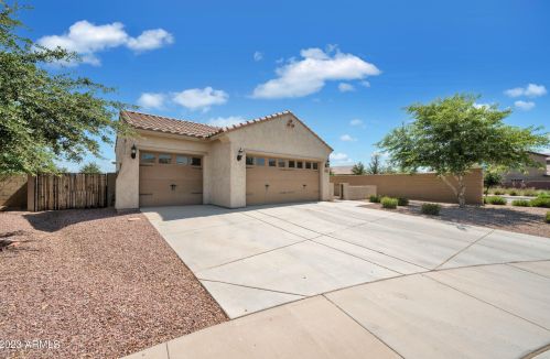 17518 Oberlin Way, Sun City, AZ 85387