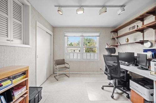 19 Chesley Rd, White Plains NY  10605-4511 exterior