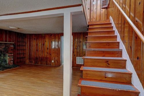 26 Mount Ave, Lincoln RI  02865-5142 exterior