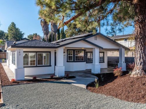 143 Vine St, Lake Nacimiento CA  93446-3736 exterior