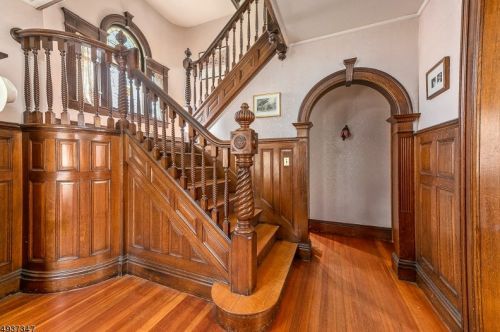 19 Mount Airy Rd, Bernardsville, NJ 07924-2441