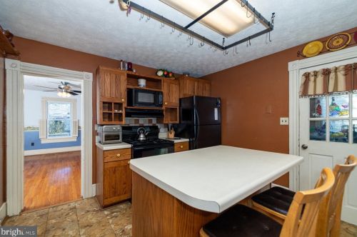 7 Oflinn St, Richmond National Battlefiel, VA 22835-1721