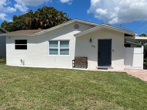 2765 Feroe Ave, Palm City, FL 34990-2959