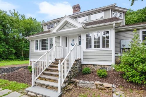 194 Saybrook Rd, Essex, CT 06426-1414